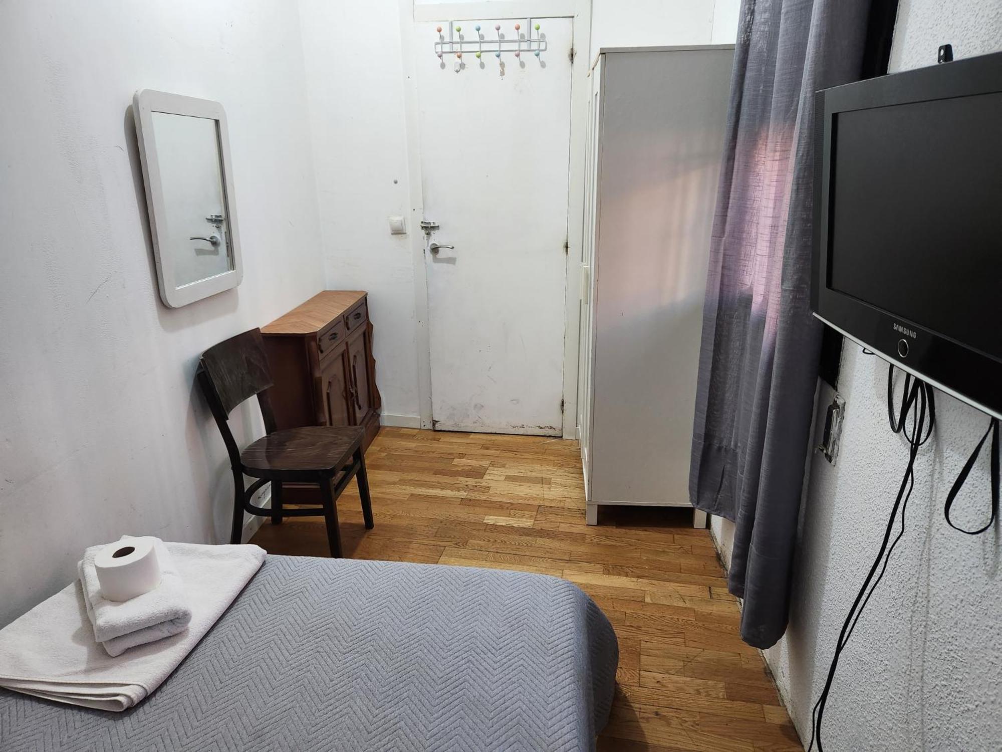 Hostel Pepe Viajes Madrid Exteriör bild
