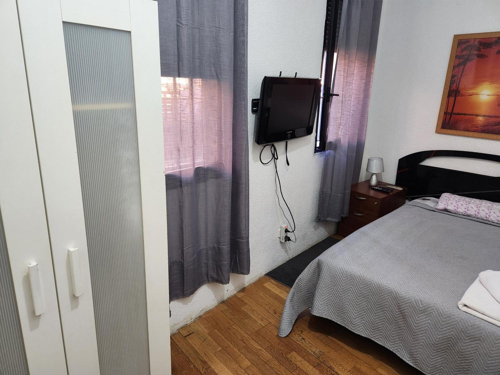 Hostel Pepe Viajes Madrid Exteriör bild